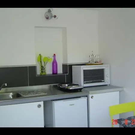 Coraux Apartment *
